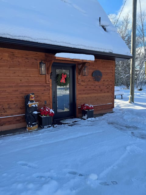 Front entrance of Guest Cabin