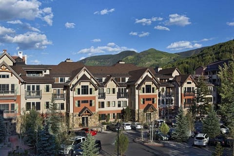 Lion Square Lodge