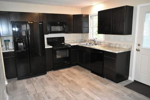 Large updated equipped  kitchen 