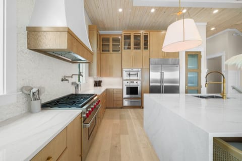 Laguna Sunset | Kitchen Area | Wolf Appliances | Panoramic Gulf Views | 2nd Floor