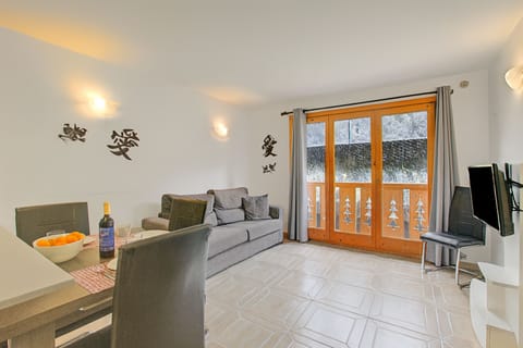 Living and dining room