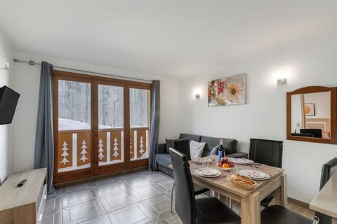 Living and dining room