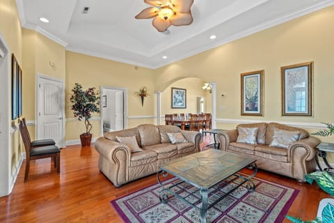 Winward Palms B Living Area