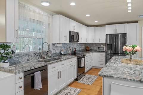 The Kitchen is fully equipped with all new appliances 