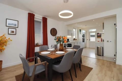 Efa6314d 17ee 4d28 a890 0a82c491d911