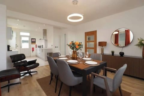 C20f02a4 6c72 4075 bf0b 43aeb6df3dea