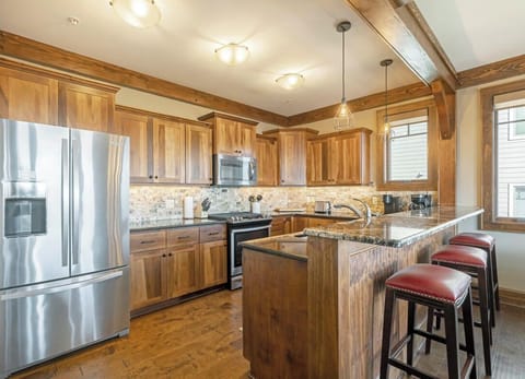 Kitchen--- Modern and Inviting