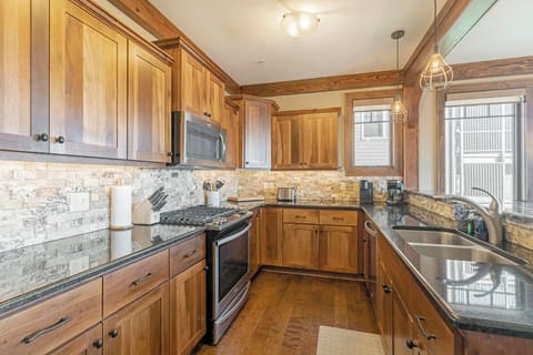Kitchen--- Modern with Lots of Cabinet Space