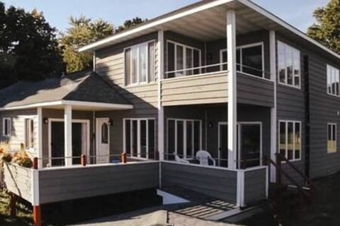 Steeple hill exterior photo