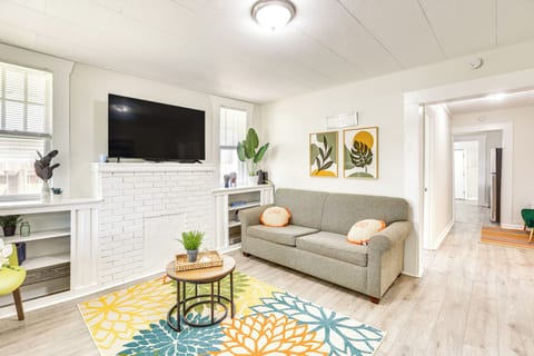 Birmingham Vacation Rental | 3BR | 1BA | 1,118 Sq Ft | 2 Steps Required