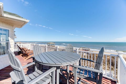 Top Level Oceanfront Deck