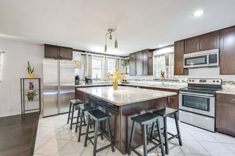 Kitchen | Coffee Maker | Dishwasher | 1st Floor