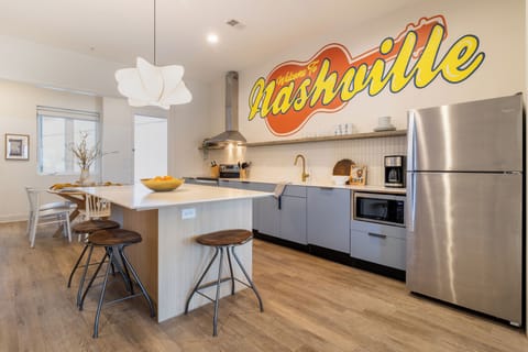 Fully equipped kitchen.