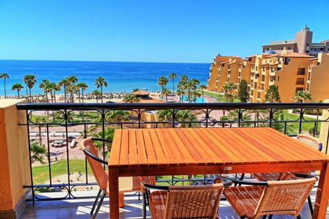 balcony dining and views