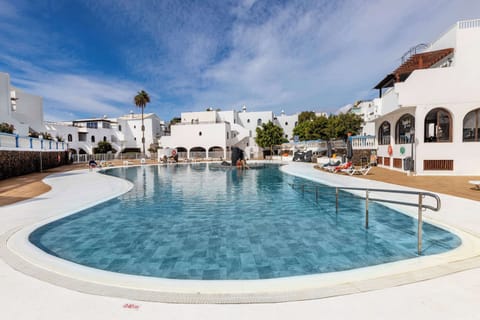 Piscina de Adultos en Bayside Teguisol 258 perfecto para familias