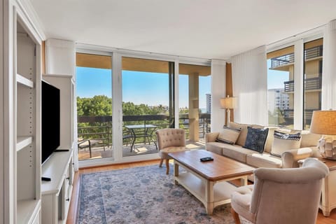 Beachplace 11-401 by FVC