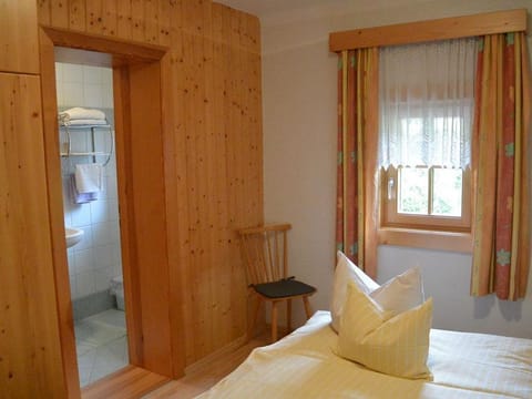 Doppelzimmer mit Du/wc - Stanahof Farm Stay in Carinthia, Austria