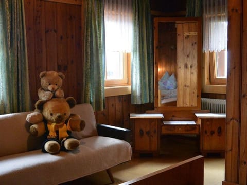 Multi-bed room for 2-4 persons with shower/WC - Stanahof Farm Stay in Carinthia, Austria