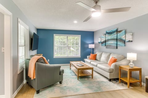 St Simons Island Vacation Rental | 1BR | 1BA | Steps to Enter | 755 Sq Ft