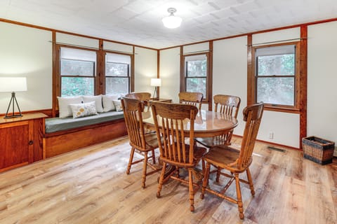 Crown Point Vacation Rental | 4BR | 2BA | 3 Steps to Enter | 1,736 Sq Ft