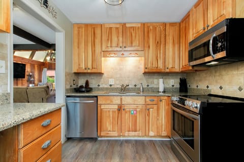 Enjoy a fully stocked kitchen for your next home cooked meal!