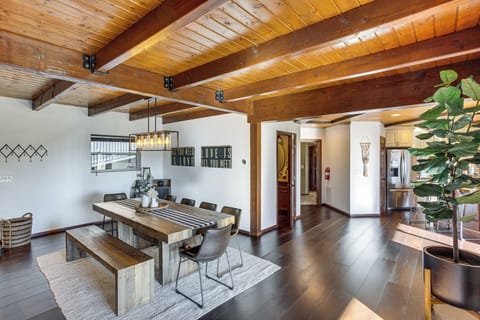 Dining Room | 1st Floor | Fully Equipped Kitchen