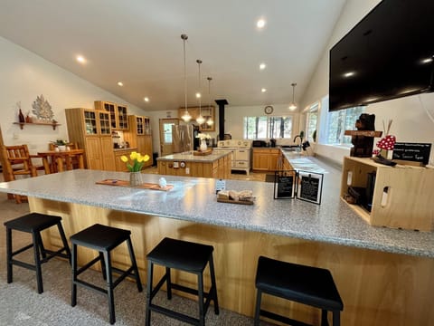 Spacious Kitchen with ample counter space!