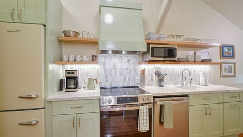 Whip up quick meals; all your kitchen basics are here.