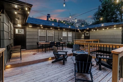 Cosy outdoor dining space for 8, a fit pit & master suite outdoor area. 