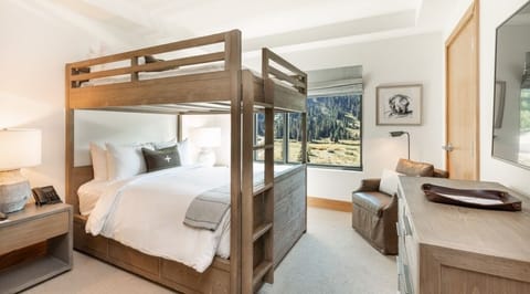 Unit with comfortable Bunk bed