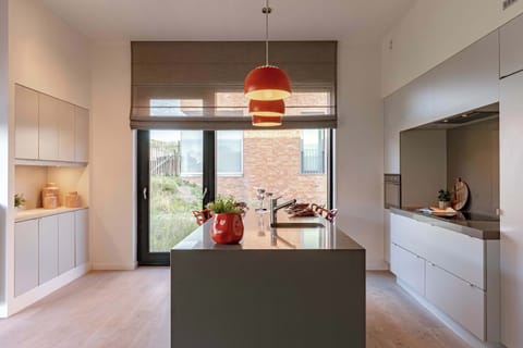 Neat kitchen with modern ameneties