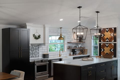 Gorgeous chef's kitchen with island