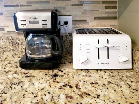COFFEE MAKER, TOASTER, AIR FRYER, CAN OPENER, ETC