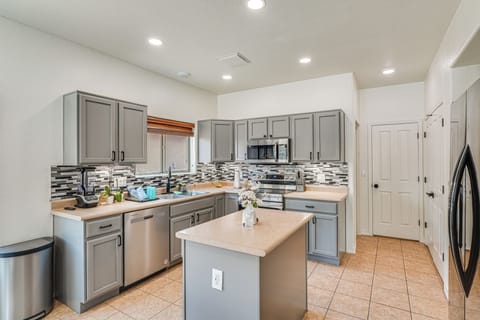Kitchen | 1st Floor | Dishwasher | Keurig Coffee Maker | Cooking Basics