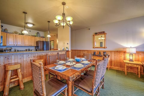 Dinning | Breakfast Bar