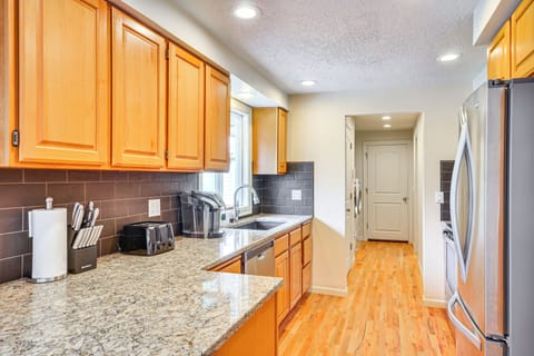 Kitchen | Keurig Coffee Maker | Toaster