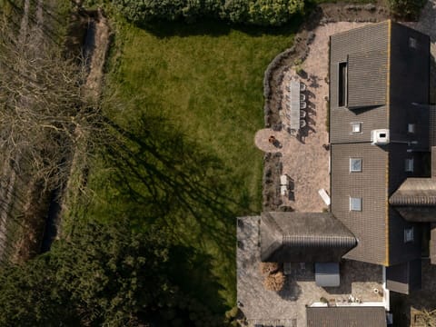 House, Residential Area, Home, Roof, Landscape, Cottage, Land Lot, Estate, Garden, Lawn