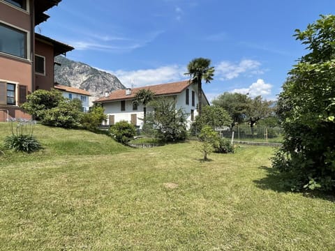 Sky, Plant, Cloud, Property, Building, Window, Tree, Natural Landscape, House, Land Lot
