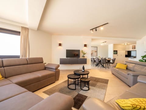 Plant, Sky, Water, Property, Azure, Natural Landscape, Tree, Vegetation, Arecales, Body Of Water