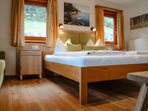 Property, Furniture, Comfort, Picture Frame, Wood, Interior Design, Bed Frame, Architecture, Shade, Window