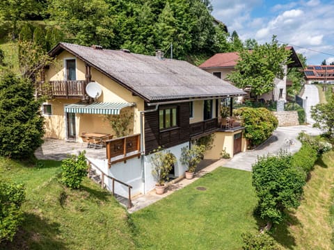 Building, House, Roof, Residential Area, Home, Cottage, Shrub, Rural Area, Human Settlement