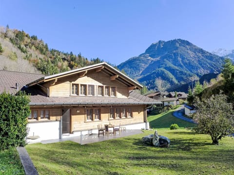 Plant, Sky, Building, Mountain, Property, Window, House, Natural Landscape, Tree, Land Lot