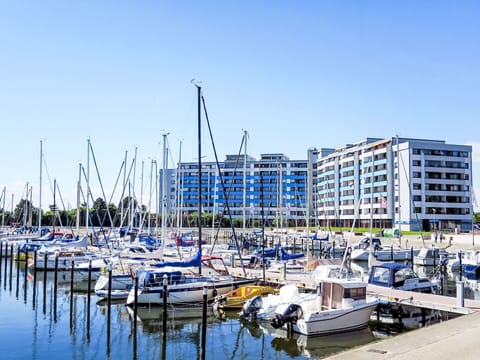 Sky, Plant, Cloud, Building, Window, Tree, Natural Landscape, Land Lot, House, Cottage
