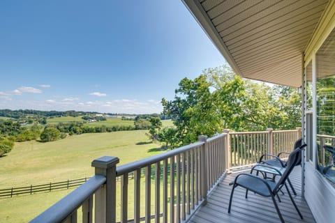 Millersburg Vacation Rental | Studio | 1BA | 1,089 Sq Ft | 2 Steps Required