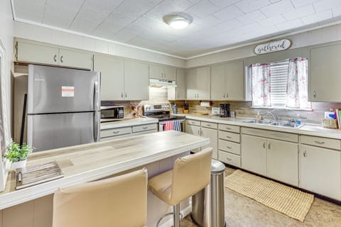 Kitchen | Drip Coffee Maker | Dishwasher | Cooking Basics | Electric Skillet