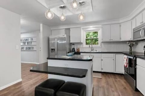 B493004f d465 4eaf ac97 b914bb59e69a