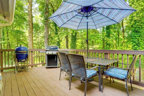 Deck | Gas Grill | Smoker