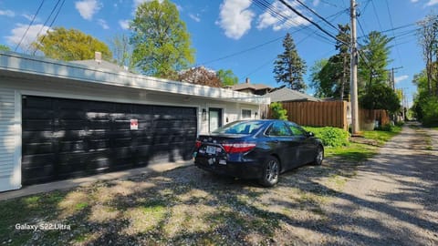 upfront parking (garage not available)