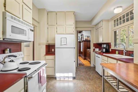 Kitchen to whip up your favorite meal.