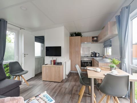 Table, Furniture, Wood, Flooring, Floor, Chair, Cabinetry, Living Room, Couch